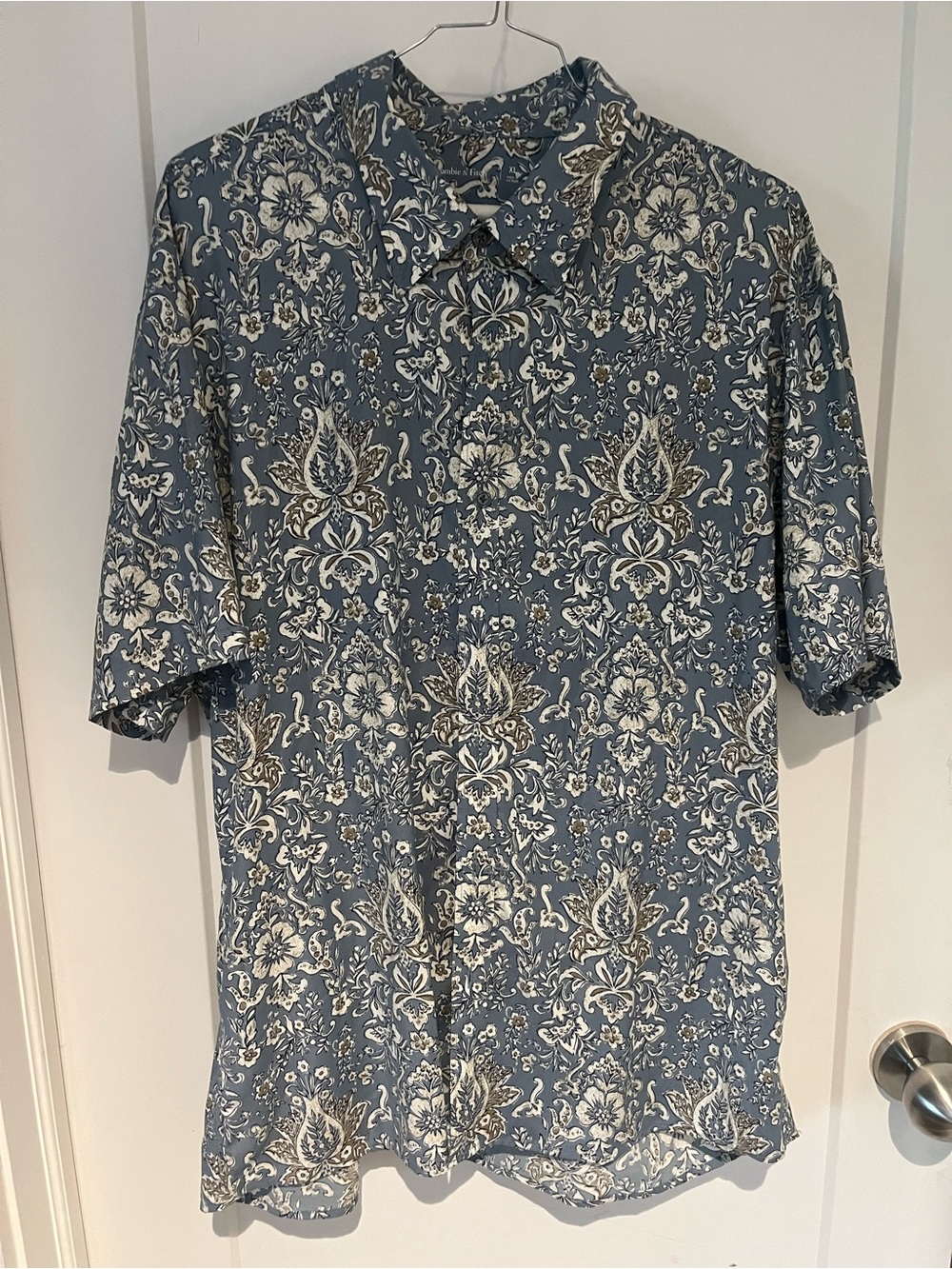 Abercrombie & Fitch Blue Floral Button-Down Shirt
